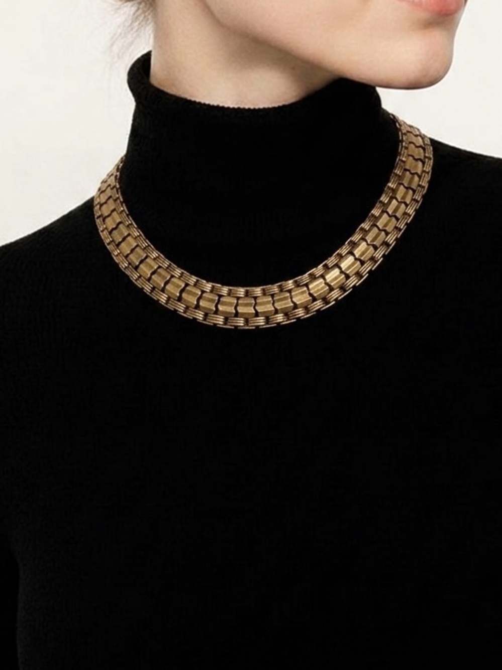 Retro Choker Necklace 16”
